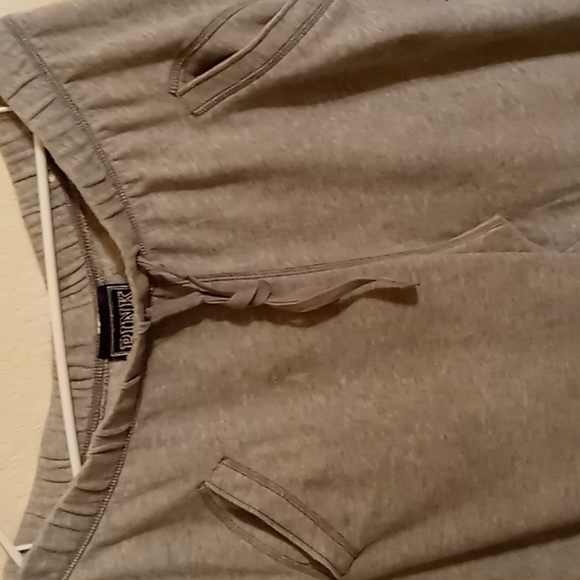 Victoria Secrets PINK Womens Grey w Silver Logo sz M - Picture 3 of 13